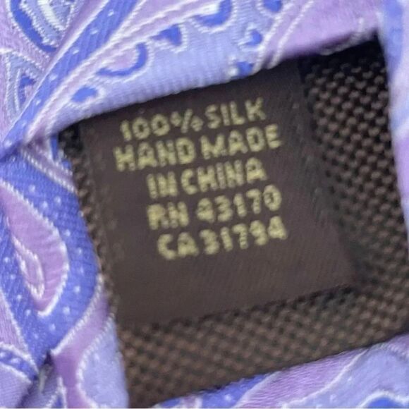 Tasso Elba Men's Classic Paisley 100% Silk Tie Purple Size Regular - Picture 8 of 9